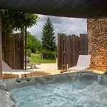 Dreamy Retreat In 度假居 Loubejac