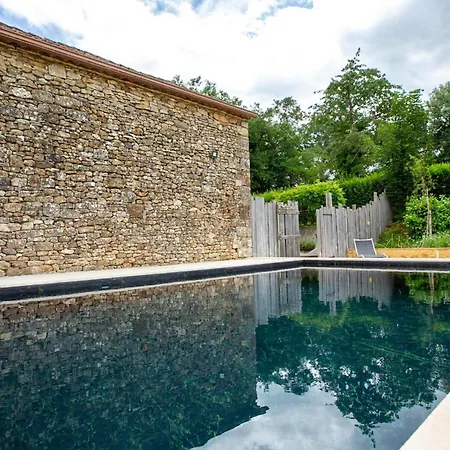 Rustic In With Jacuzzi Casa vacanze