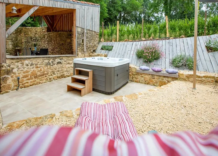 Dom wakacyjny Dreamy Retreat In Loubejac